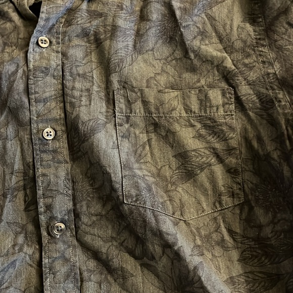 Men button-up slim shirt - Picture 3 of 5